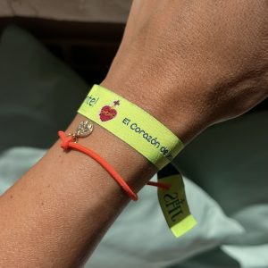Pulsera Detente Corazón de Jesús flúor